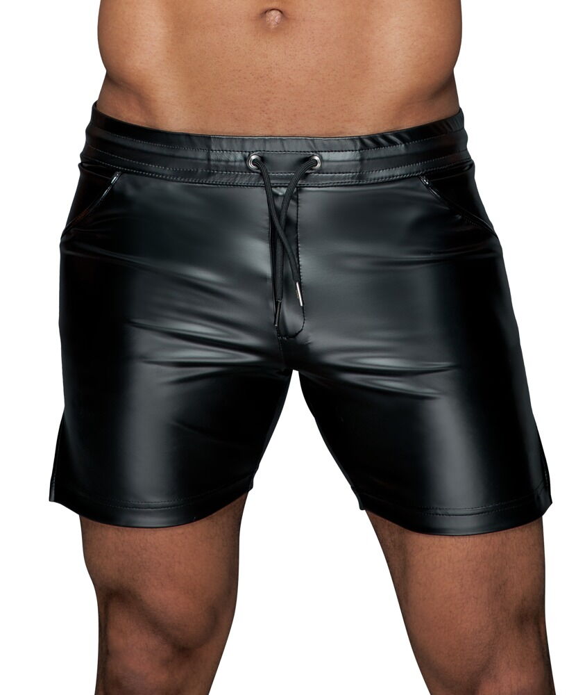 Shorts "Missbehaved" i powerwetlook